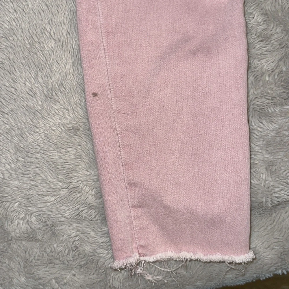 High Rise Universal Thread Jeans - Picture 3 of 6